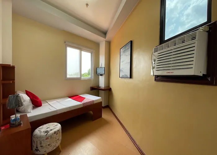 Oyo 685 K Fortune Apartelle 호텔
