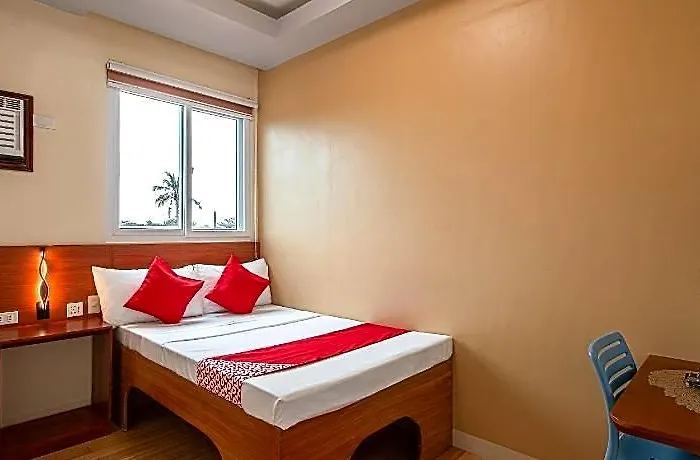 Oyo 685 K Fortune Apartelle 호텔