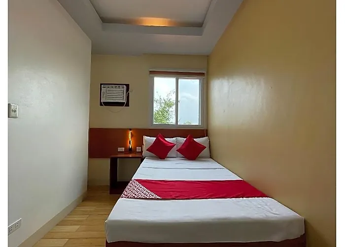 Oyo 685 K Fortune Apartelle 호텔